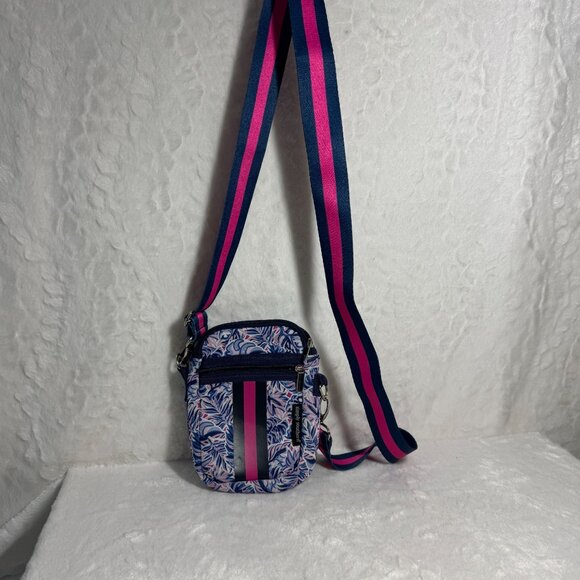 Simply Southern Neoprene Crossbody Bag With Floral Print & Adjustable Strap - Picture 5 of 8